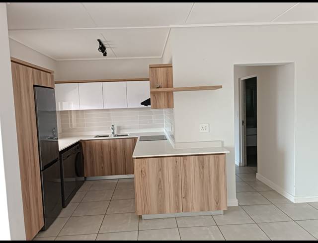 3 BEDROOM APARTMENT TO LET IN BALLITO CENTRAL